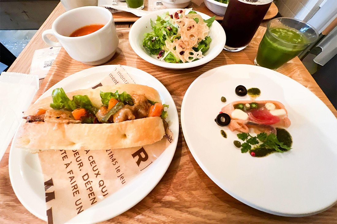ボリューム満点の朝食！