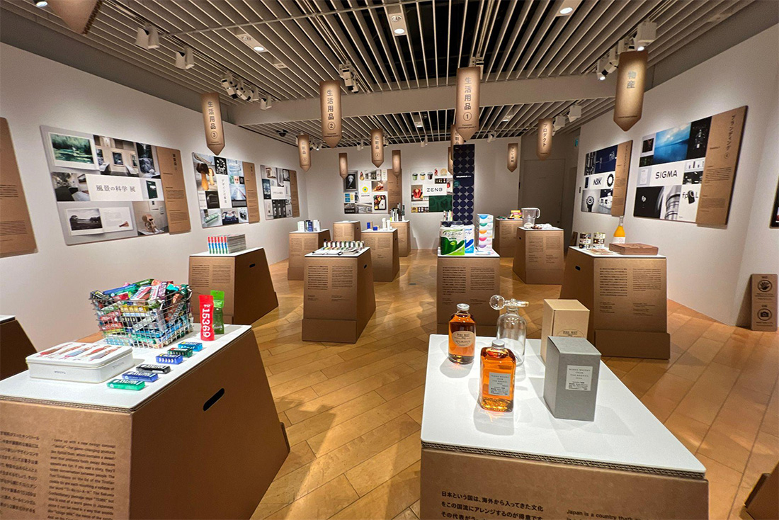 佐藤卓TSDO展〈 in LIFE 〉(2022) 展示風景 (筆者撮影)
