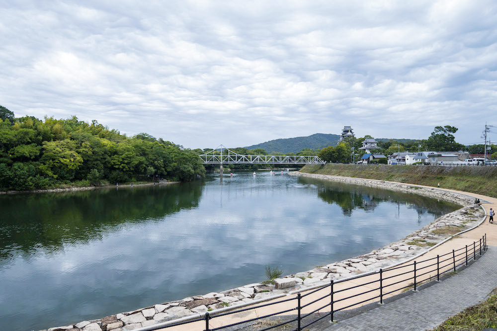 後楽園と岡山城天守閣を結ぶ月見橋
